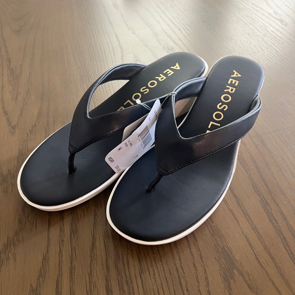 AEROSOLES Black and White Sandals with Comfort and Style